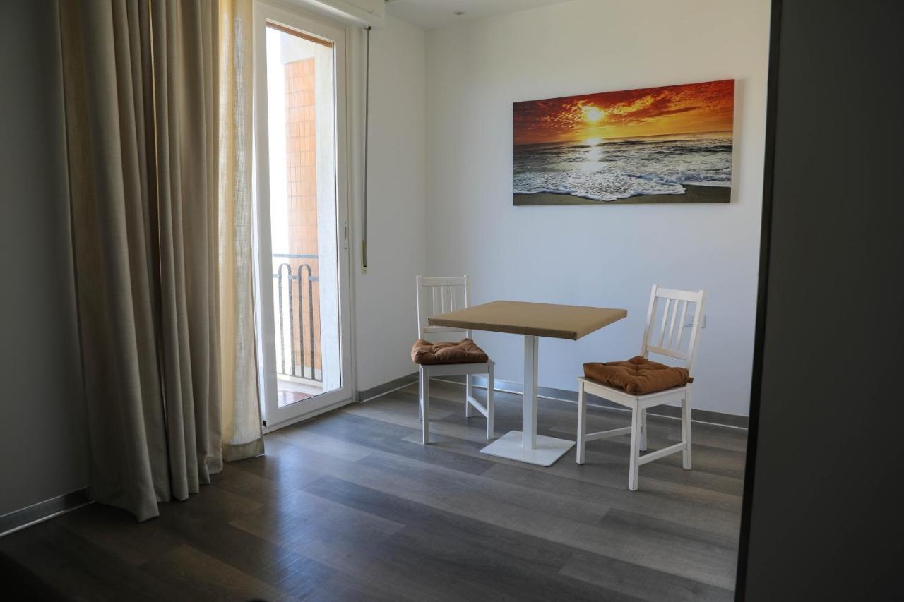 Interno 11 City View With Kitchen - 70 Mq Бари Екстериор снимка